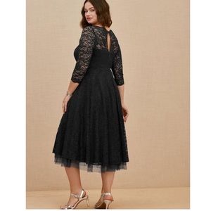 Black lace plus size wedding dress. Tags on. Never worn.